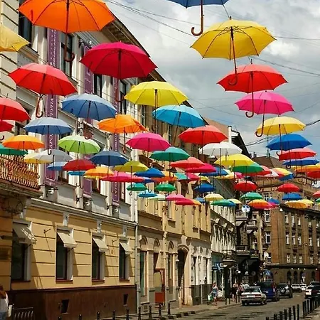 Апартаменти On Lychakivska 6-б